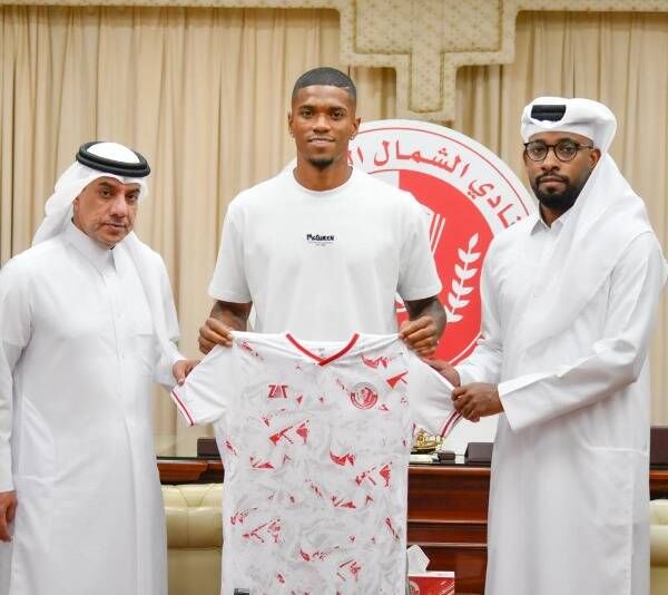 من تقديم اللاعب