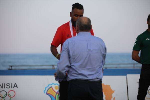 جانب من التتويج