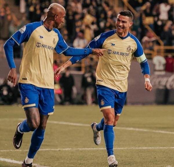 تاليسكا ورونالدو