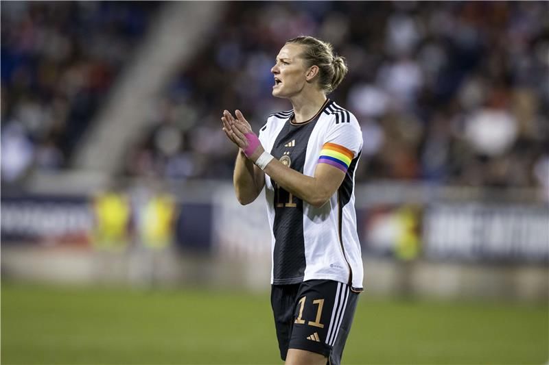 ألكسندرا بوب