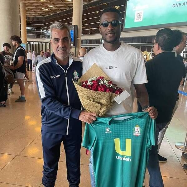 من استقبال هنري