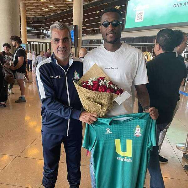 من استقبال هنري