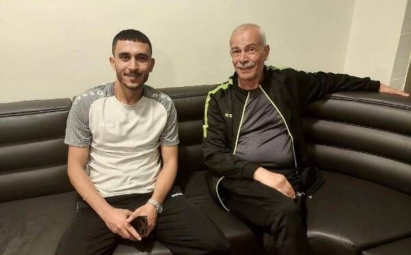 أحمد سمير مع عضو إدارة الوحدات زياد شلباية