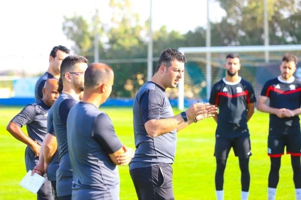 إيهاب أبو جزر