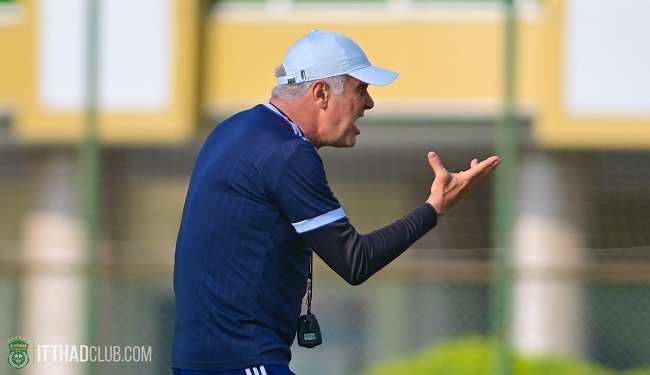 زوران مانولوفيتش