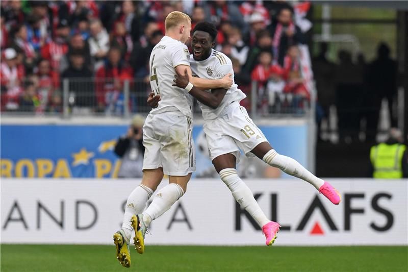 ألفونسو ديفيز