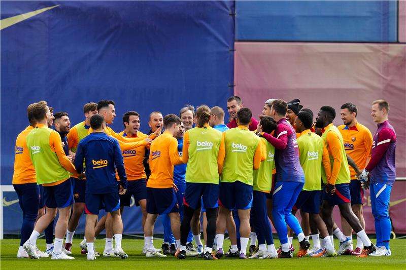 لاعبو برشلونة