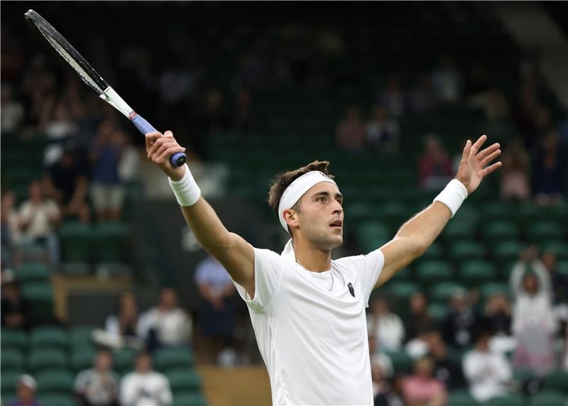 توماس مارتين إتشيفيري