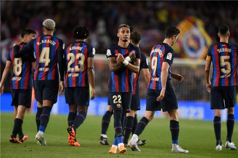 لاعبو برشلونة