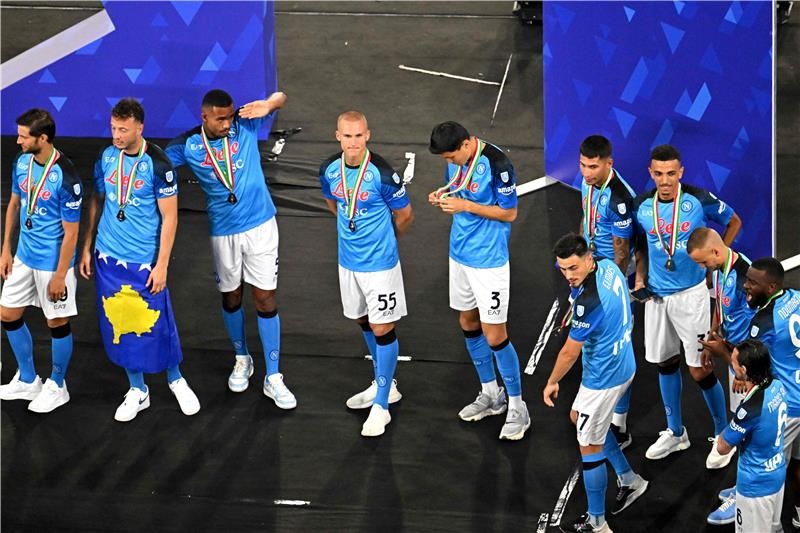 لاعبو نابولي