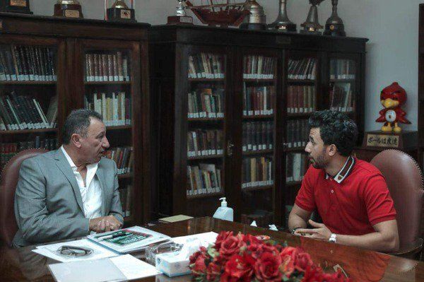 تريزيجيه في جلسة سابقة مع محمود الخطيب رئيس الأهلي