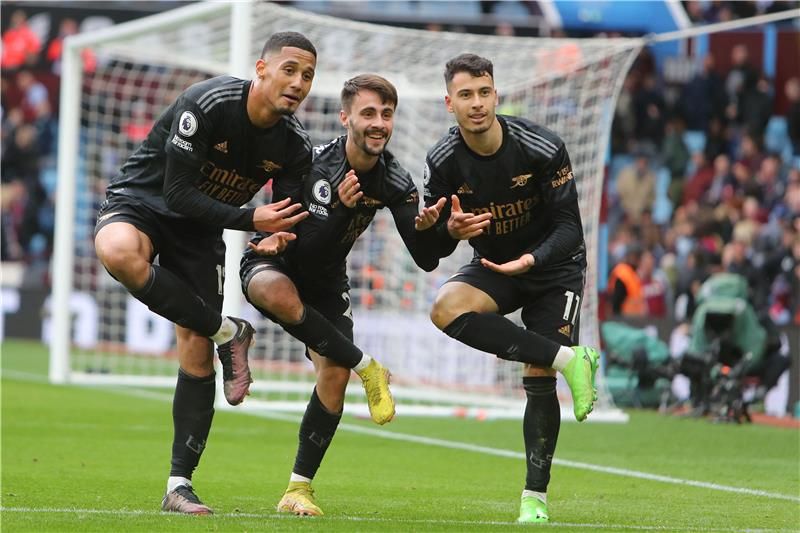 لاعبو آرسنال