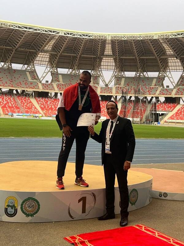 مصطفى الجمل