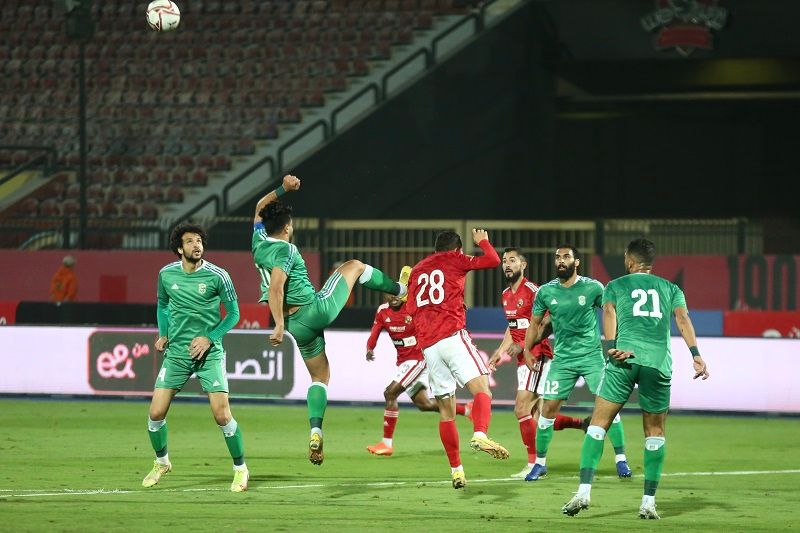 لقاء سابق بين الفريقين