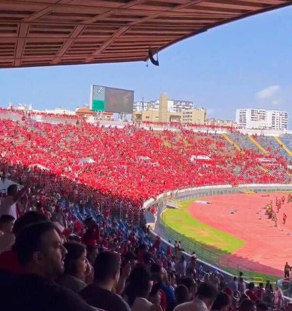 من ملعب اللقاء