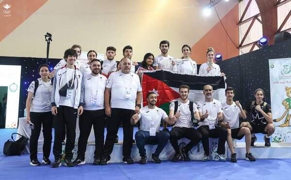 جانب من التتويج