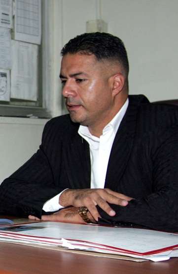 اسامة طلال المدير الاداري للمنتخب الاردني