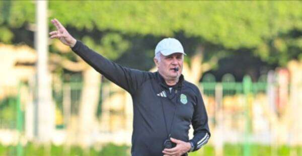 زوران مانولوفيتش