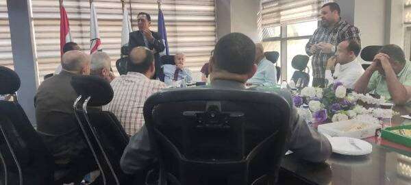 من الاجتماع