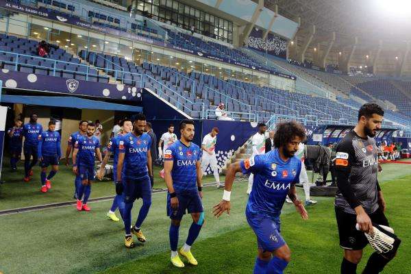 لاعبو الهلال