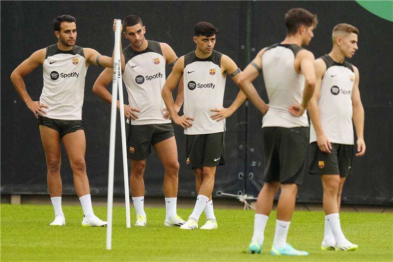 من مران برشلونة