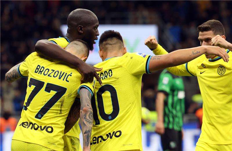 لاعبو انتر ميلان