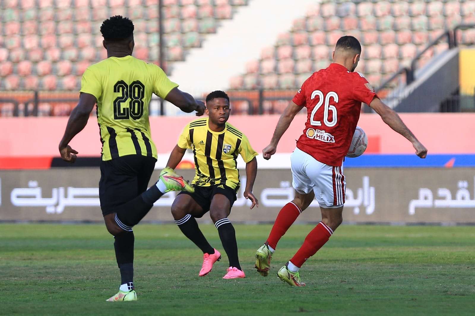 من لقاء سابق بين الأهلي والمقاولون