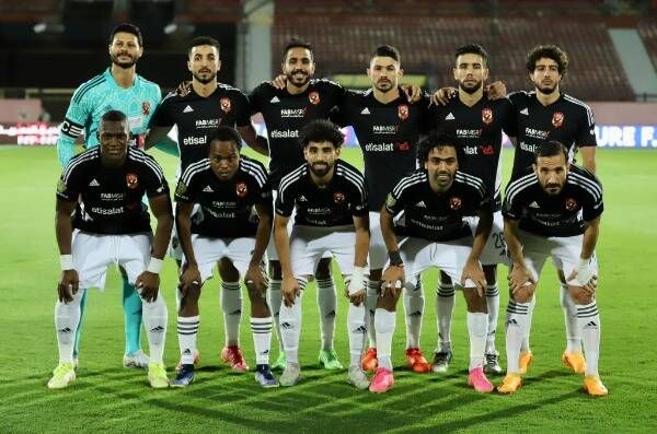 لاعبو الأهلي