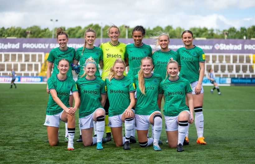 لاعبات نيوكاسل