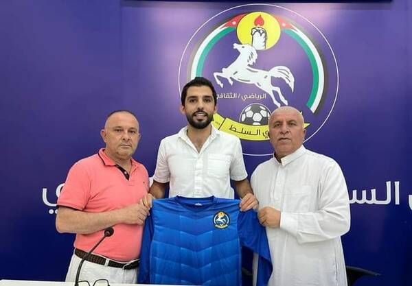 صورة من مراسم التوقيع