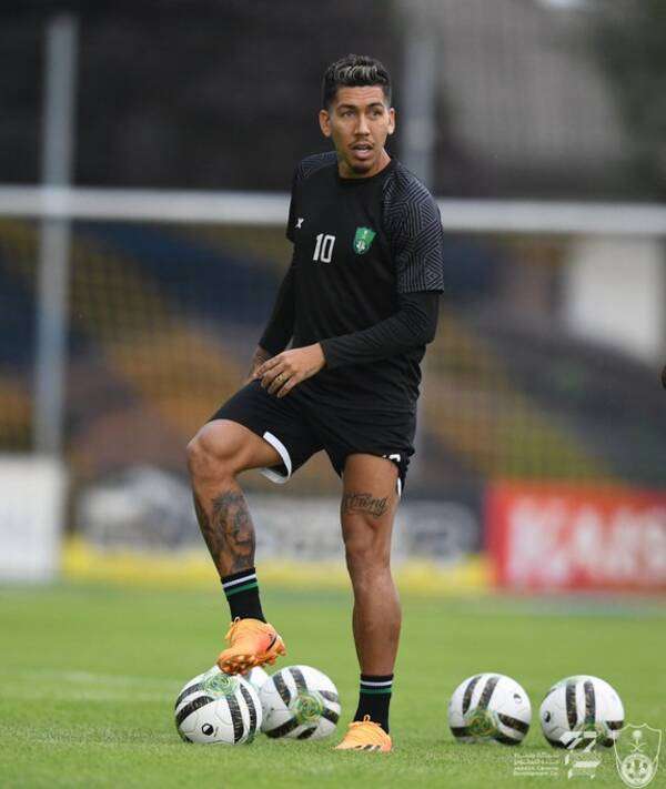 فيرمينو خلال التدريبات