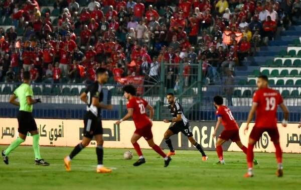 لقاء سابق بين الفريقين