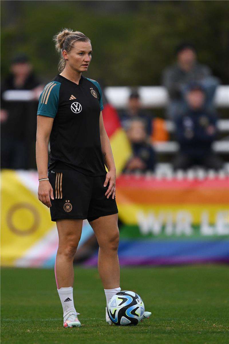 ألكسندرا بوب