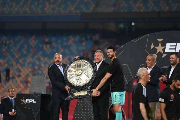 جانب من التتويج