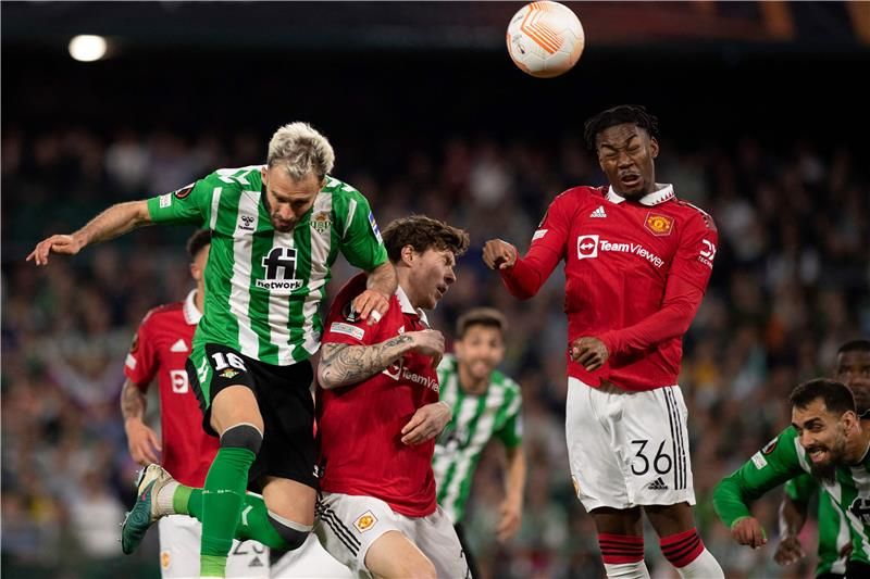 أنتوني إيلانجا