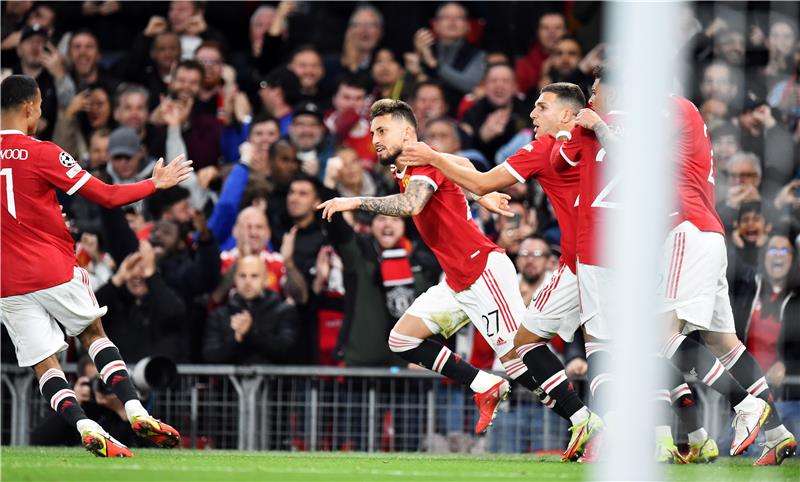 تيليس مع مانشستر يونايتد