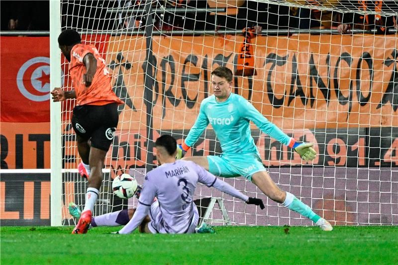 أليكسندر نويل