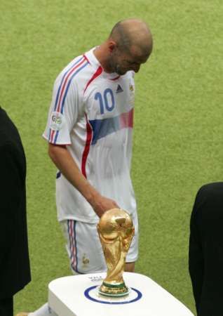 2006-07-09t185502z_01_wcck129_rtridsp_2_sport-soccer-world