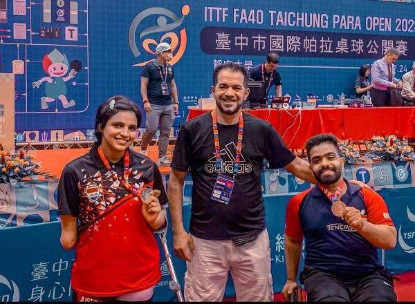 جانب من التتويج