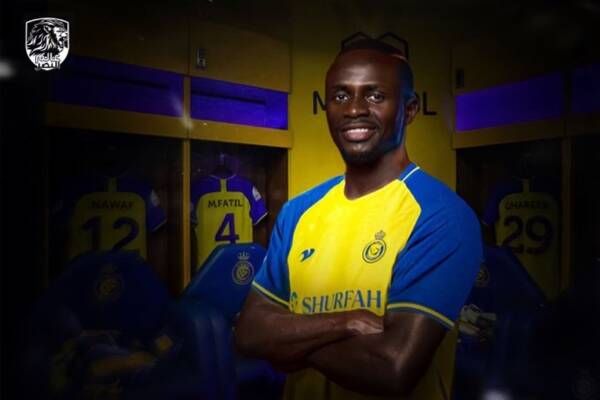 صورة تخيلية لماني بقميص النصر