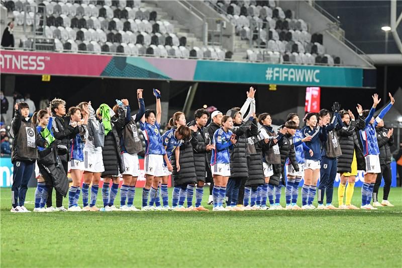 لاعبات منتخب اليابان