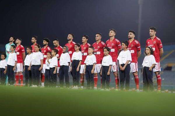 لاعبو الأهلي