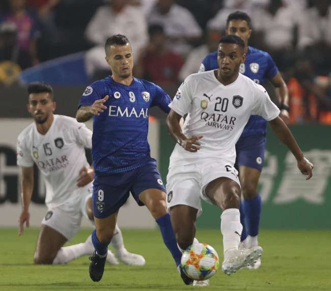 لقاء سابق بين الهلال والسد