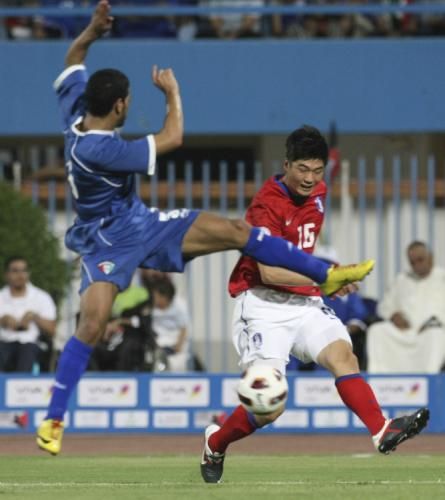 2011-09-06t201754z_01_kuw07_rtridsp_3_soccer-world_reuters