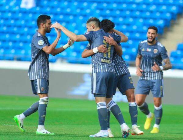 لاعبو الوحدة