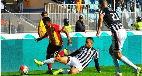 لقاء سابق بين الفريقين