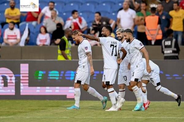 فرحة لاعبي الشباب
