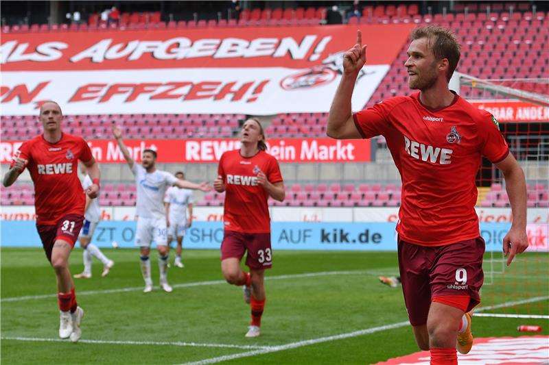 لاعبو كولون