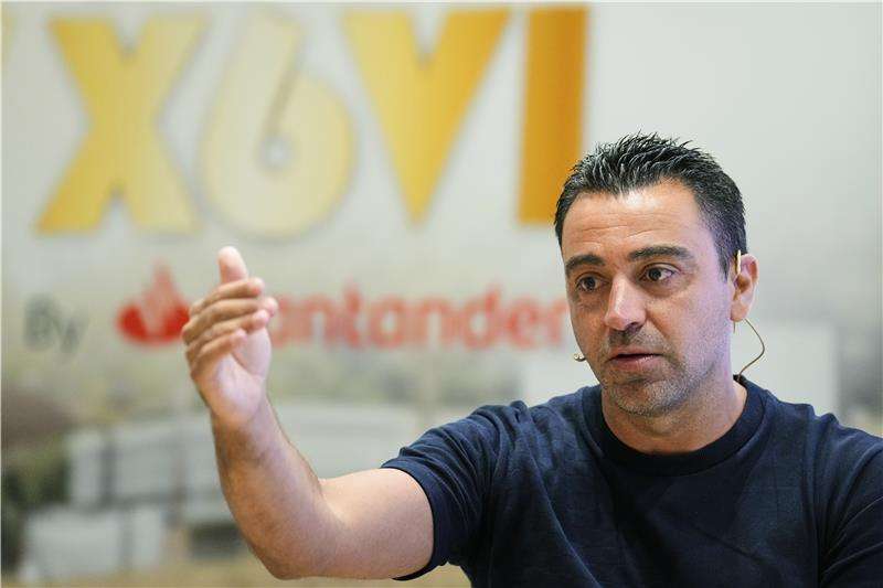 تشافي هيرنانديز (مدرب برشلونة)