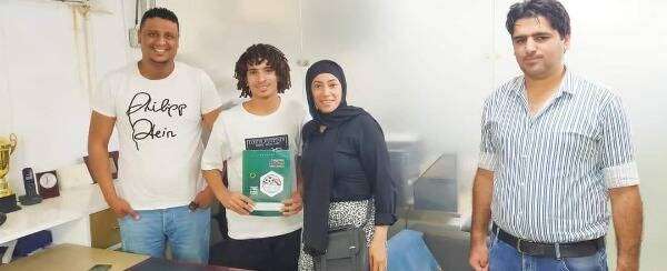 من جلسة التعاقد